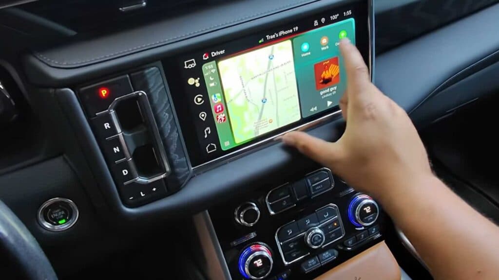 How to Enable Split Screen View on Apple CarPlay