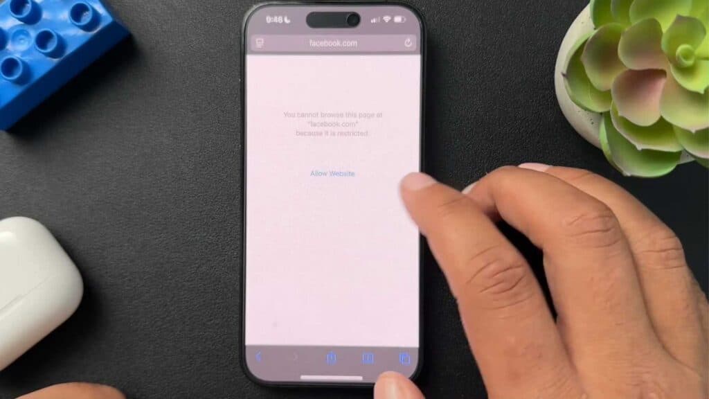 How to Block Specific Websites on an iPhone